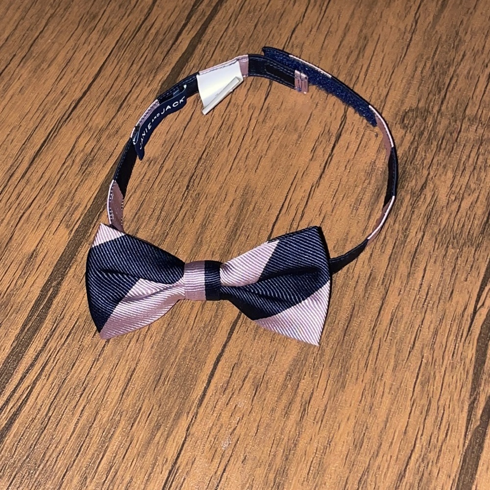 Janie and Jack Bow Tie - Size 4 to 8